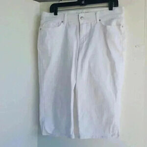 Gloria Vanderbilt All Around Slimming Effect Capri 12